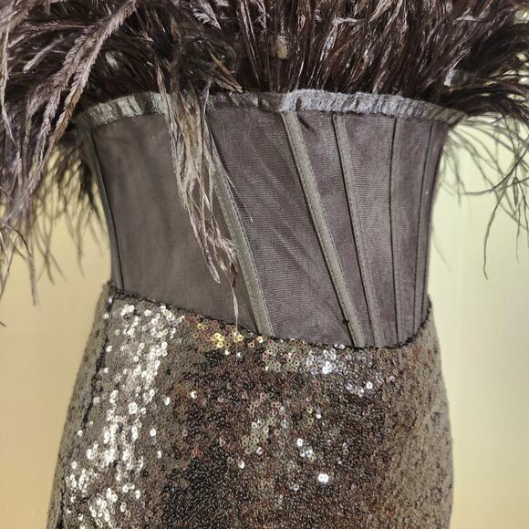 ALYCE PARIS NWT Black Sequin Mini Dress with Feathered Mesh Bodice, Size 6 - Picture 7 of 13